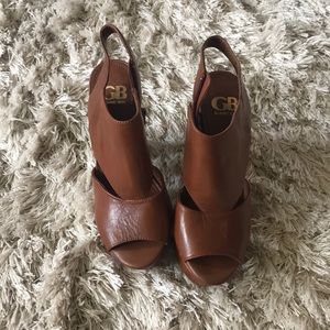 Gianni Bini Heeled Leather Shoes